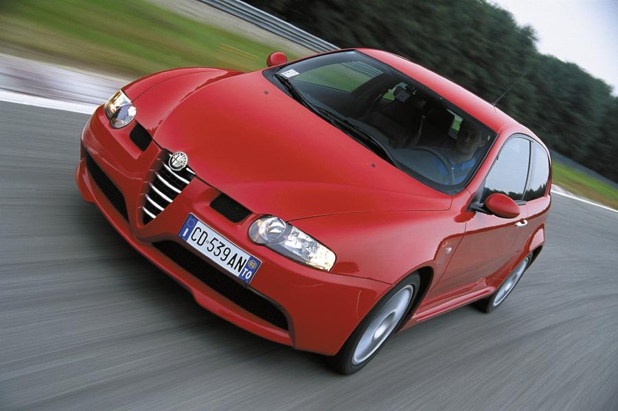  Alfa Romeo 147 GTA 2002 года  (фото 6 из 70)